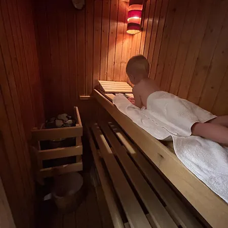T&t With Sauna Apartamento *
