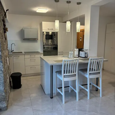 T&t With Sauna Apartamento Ičići