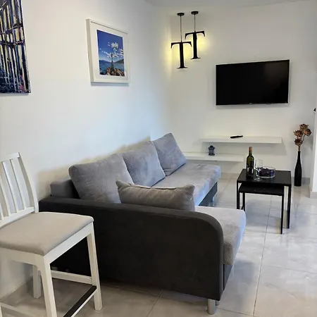 T&t With Sauna Apartamento Ičići