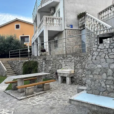 T&t With Sauna Apartamento *